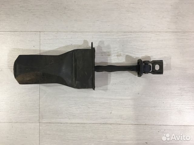 Ограничитель двери зад прав volkswagen polo 5 1.6