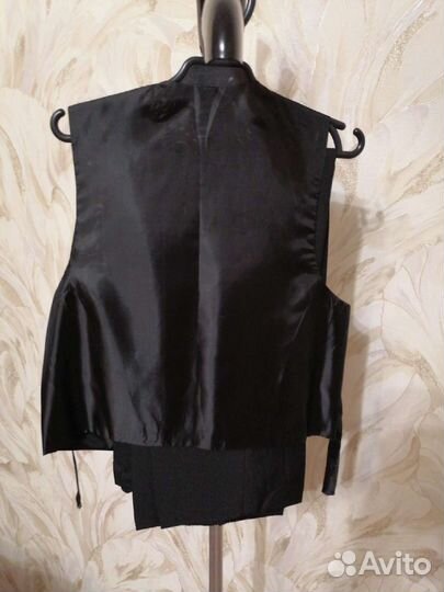 Школьный костюм