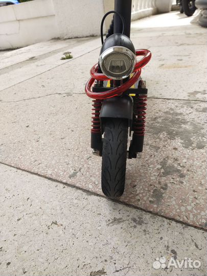 Электросамокат Kugoo Light