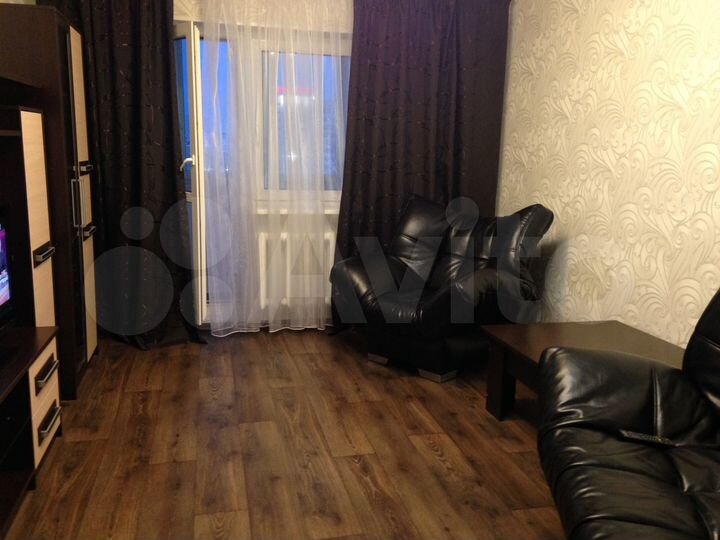 2-к. квартира, 47 м², 4/9 эт.