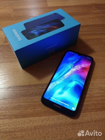 Телефон honor 8S