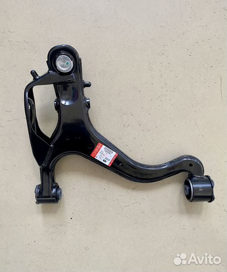 Рычаг нижний правый в сборе Range Rover LR075993