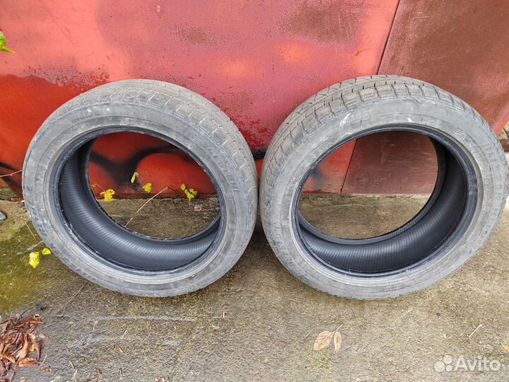 Bridgestone Blizzak Revo GZ 215/50 R17