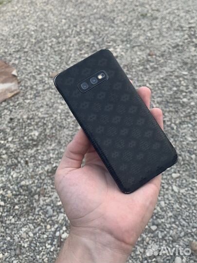 Samsung galaxy s10e