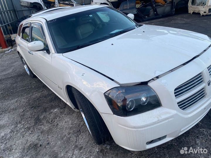 Блок предохранителей на Dodge Magnum