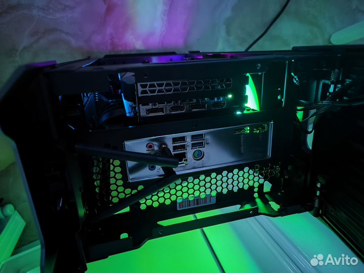 Эксклюзив ITX Rtx3070/ i5 13400/b660/32gb phanteks