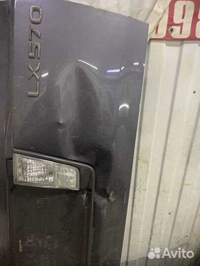 Продам крышку багажника