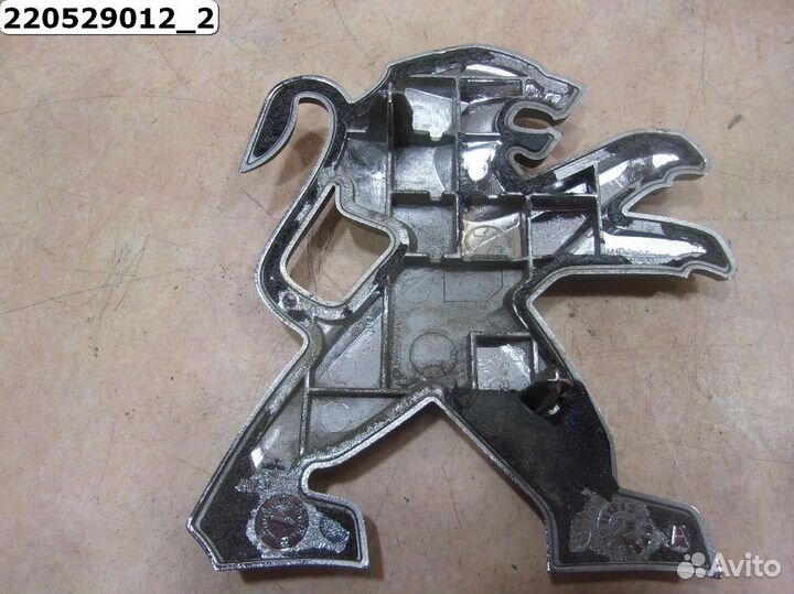 Эмблема передняя Peugeot 3008