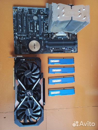 Материнская плата