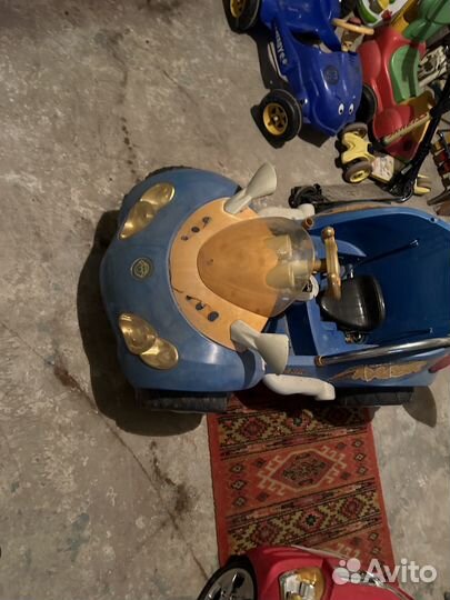 Детская машинка на аккумуляторе