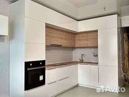 Кухонный гарнитур выставочный образец