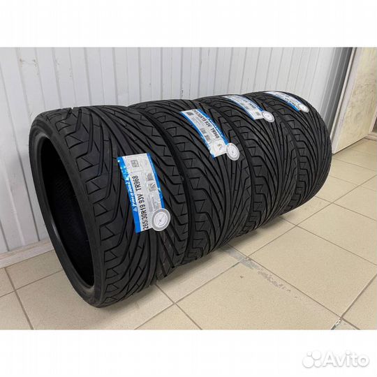 Triangle TR968 295/35 R24