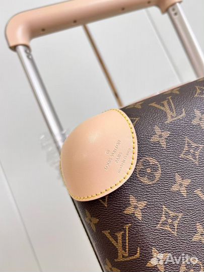 Чемодан Louis vuitton