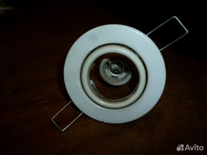 Светильник потолочный точечный