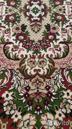 Ковер с бахромой 240*330 отличное качество