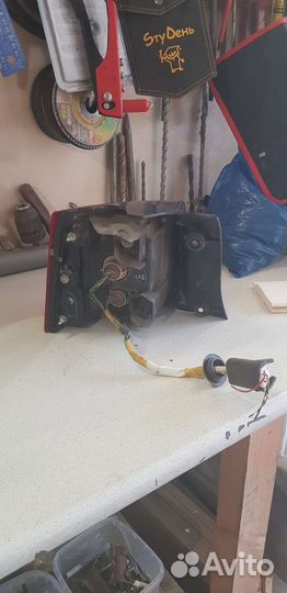 Задний правый стоп сигнал peugeot 4007