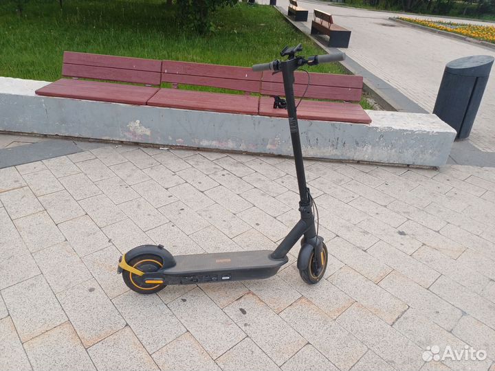 Электросамокат Ninebot g30p