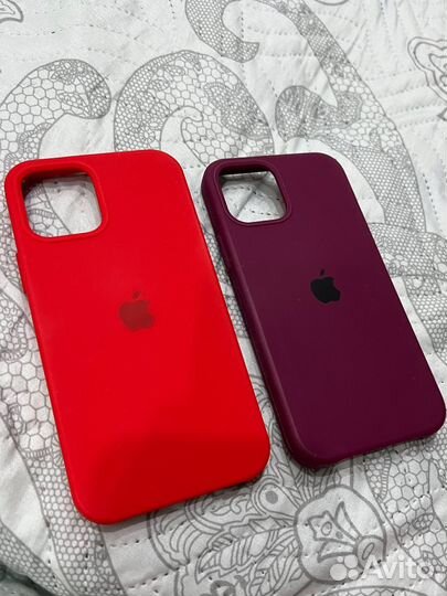 Чехол на iPhone 12