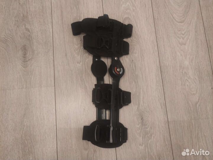 Ортез на коленный сустав