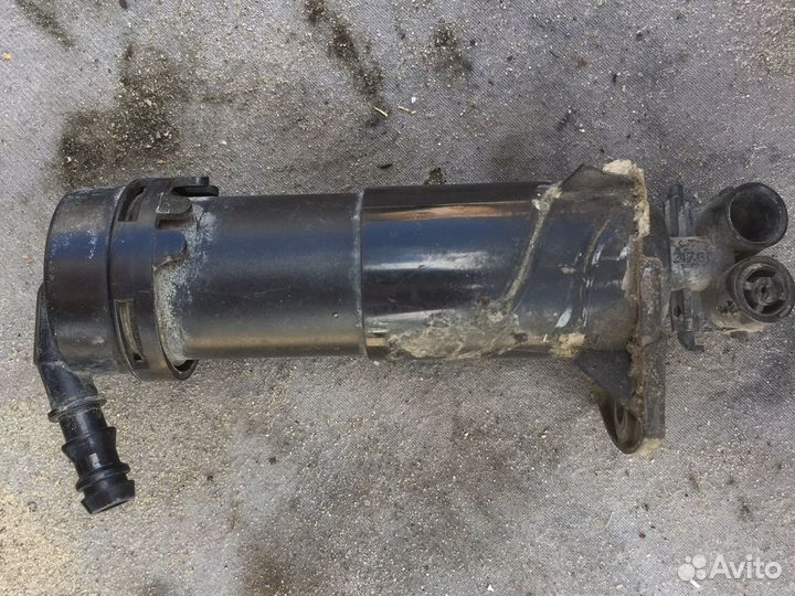 Форсунка омывателя фары Audi Q7