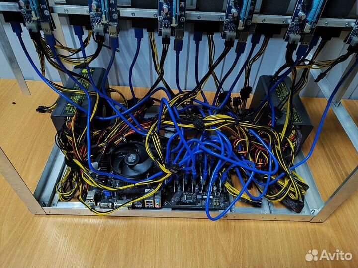 Риг для майнинг фермы на 12 карт 2Бп