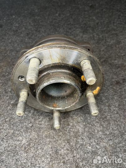 Ступица задняя volvo v40