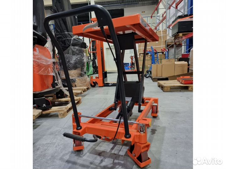 Подъемный стол TF50, в/п 880мм, г/п 500кг