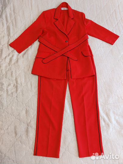 Брючный костюм женский 44 46