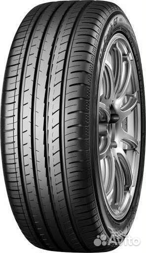 Yokohama BluEarth AE51 215/45 R17