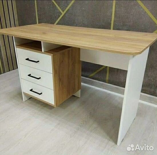 Стол письменный лайт