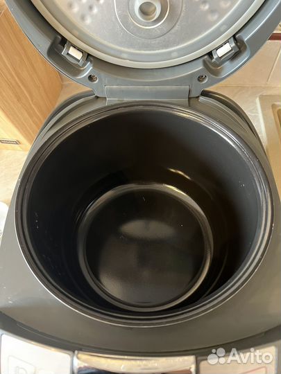 Мультиварка Redmond RMC - M4510