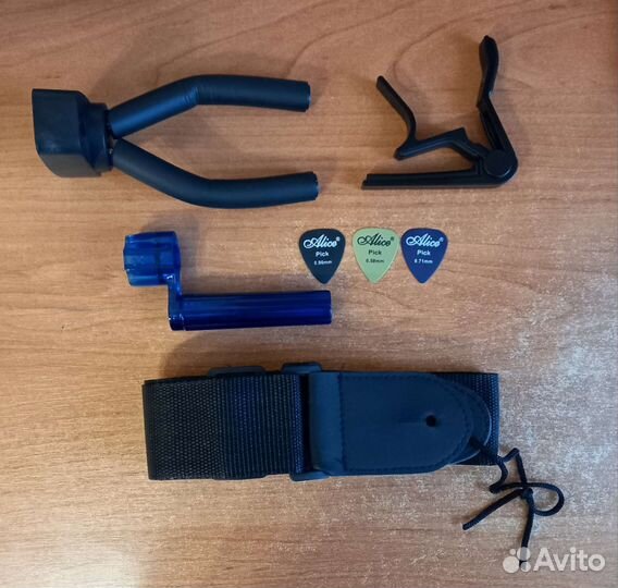 Гитара классическая 6 струнная