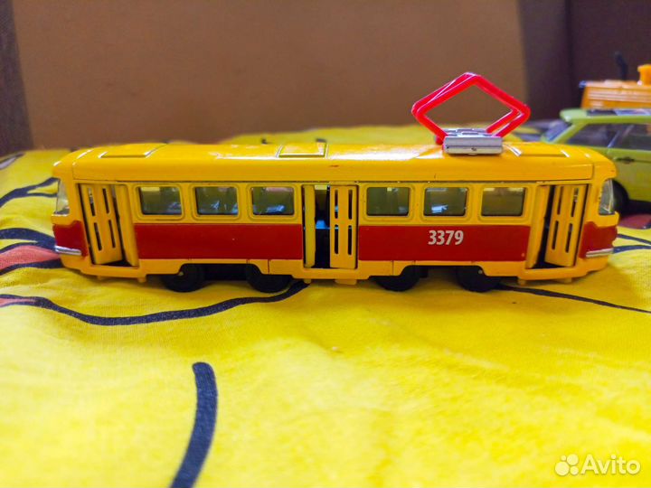 Машинки дпс, Трамвай, Land Rover и бульдозер