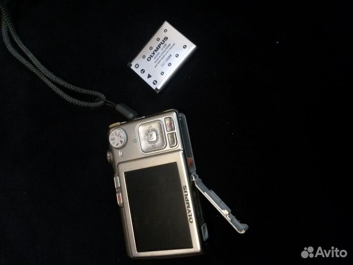 Компактный фотоаппарат Olympus fe-230 (7.1mp)