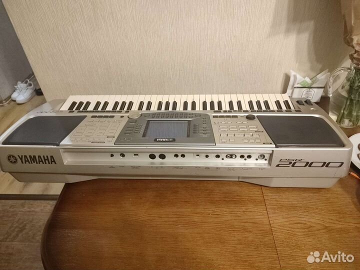 Синтезатор yamaha psr2000