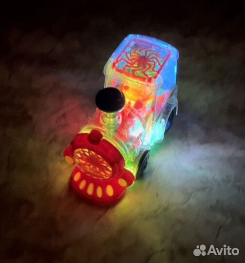 Паровозик музыкальный светящийся