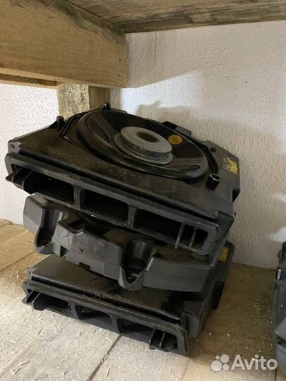 Сабвуфер BMW 7 F01/F02 2010