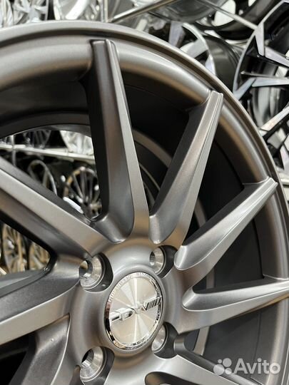 Диски литые R15 4*98 Vossen вертушки