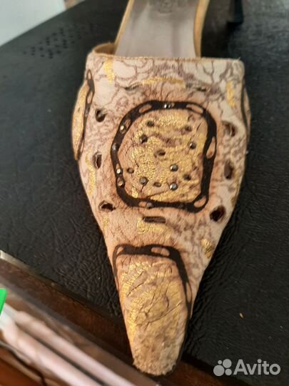 Босоножки кожаные 38 р