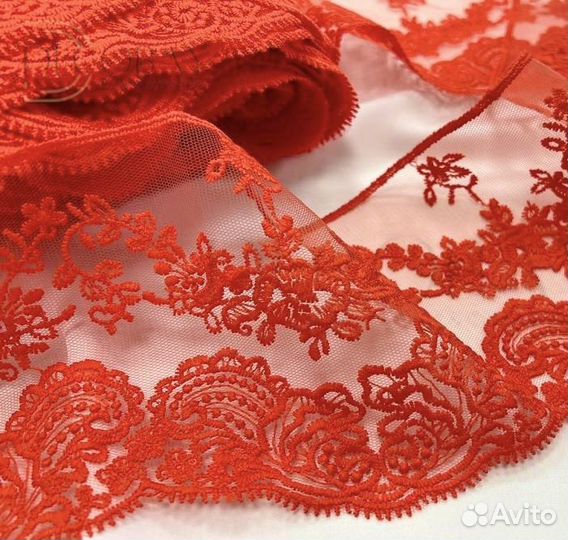 Кружево Блюмарин вышивка на сетке красный 13см