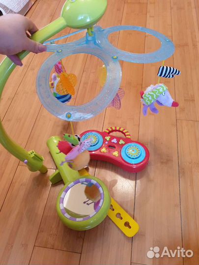 Мобиль на детскую кроватку