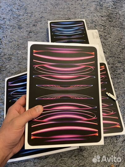 Apple iPad pro 12,9 и 11 (2022) m2