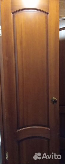 Дверь деревянная б/у