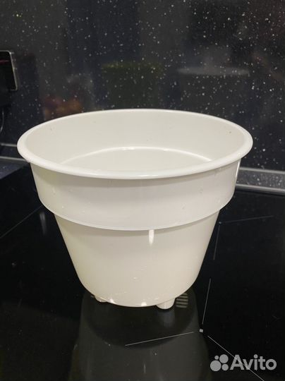 Цветочный горшок с кашпо