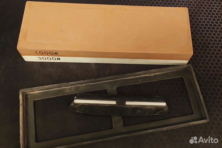 Водный точильный камень 1000/3000