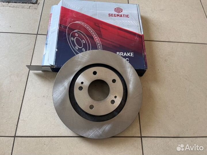 Тормозной диск передний Mitsubishi Outlander Xl