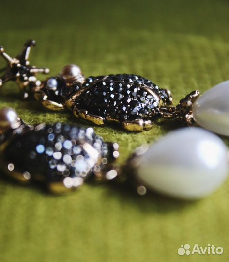 Серьги beetles