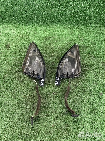 Уголок зеркала с пищалкой Volkswagen Bora