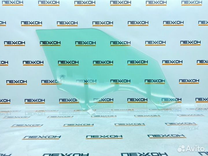 Стекло двери переднее левое Land Rover Range Rover