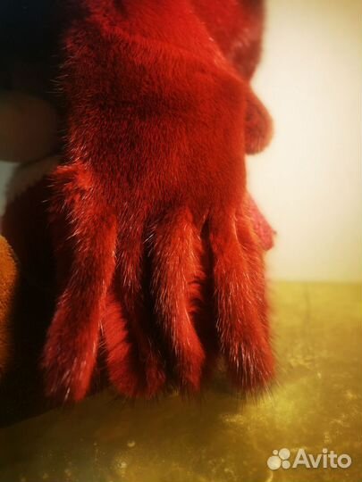 Дизайнерская красная норковая шапка